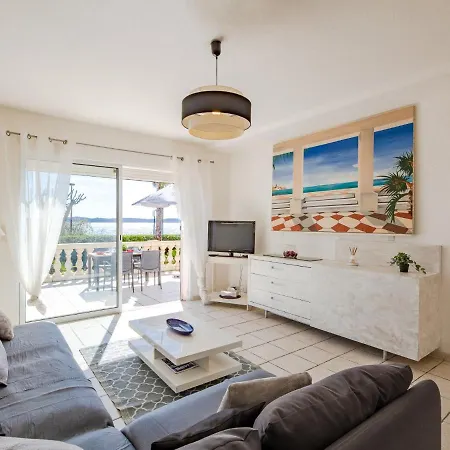 Holiday Terra Cotta Beach Front By Interhome Дом отдыха *
