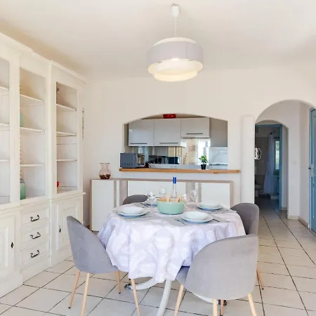 Дом отдыха Holiday Terra Cotta Beach Front By Interhome