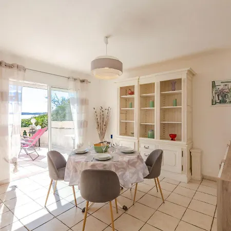 Holiday Terra Cotta Beach Front By Interhome * Сент-Максим