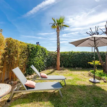 Holiday Terra Cotta Beach Front By Interhome *